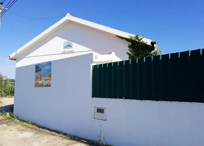 Spacious House In With Garden & Terrace *