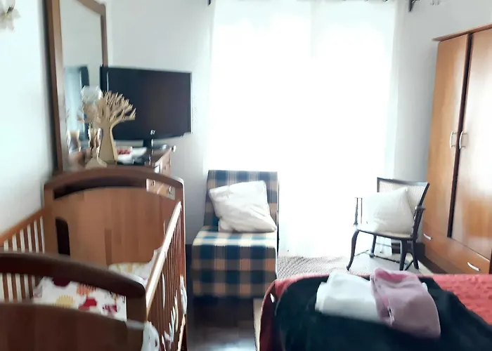 Spacious House In With Garden & Terrace *