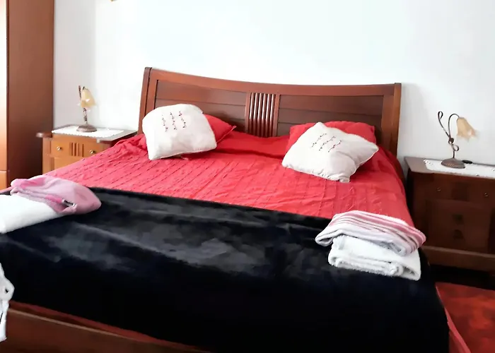 Spacious House In With Garden & Terrace * Encarnacao